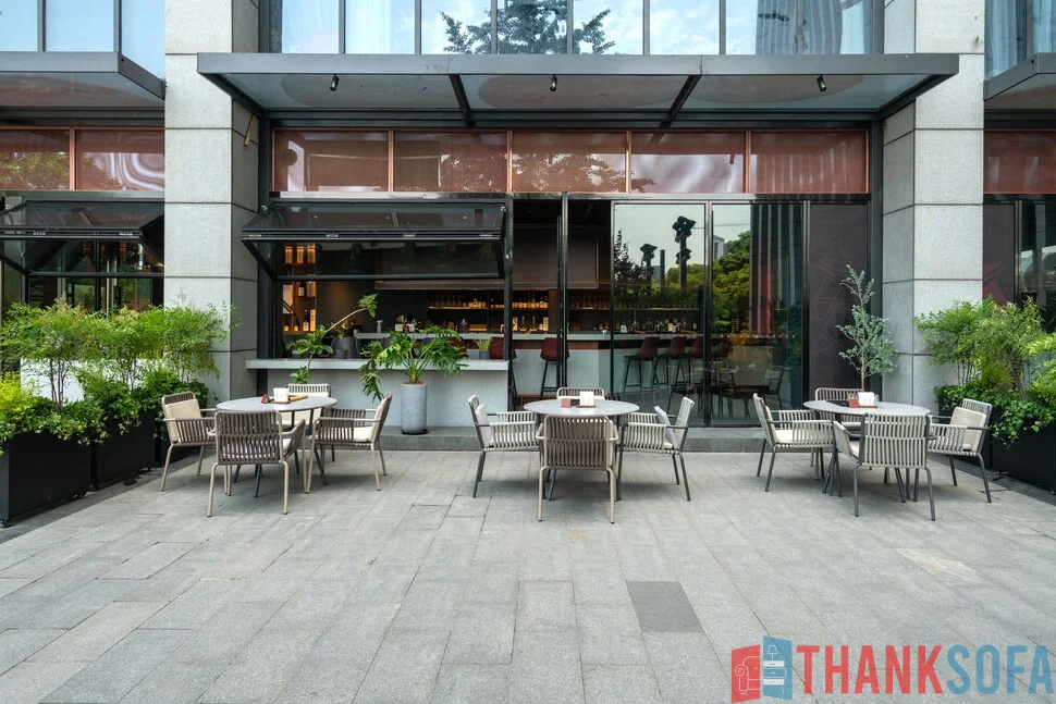 Mẫu thiết kế quán cà phê ngoài trời - Street Cafe - ThankSofa Ảnh Minh Họa 3